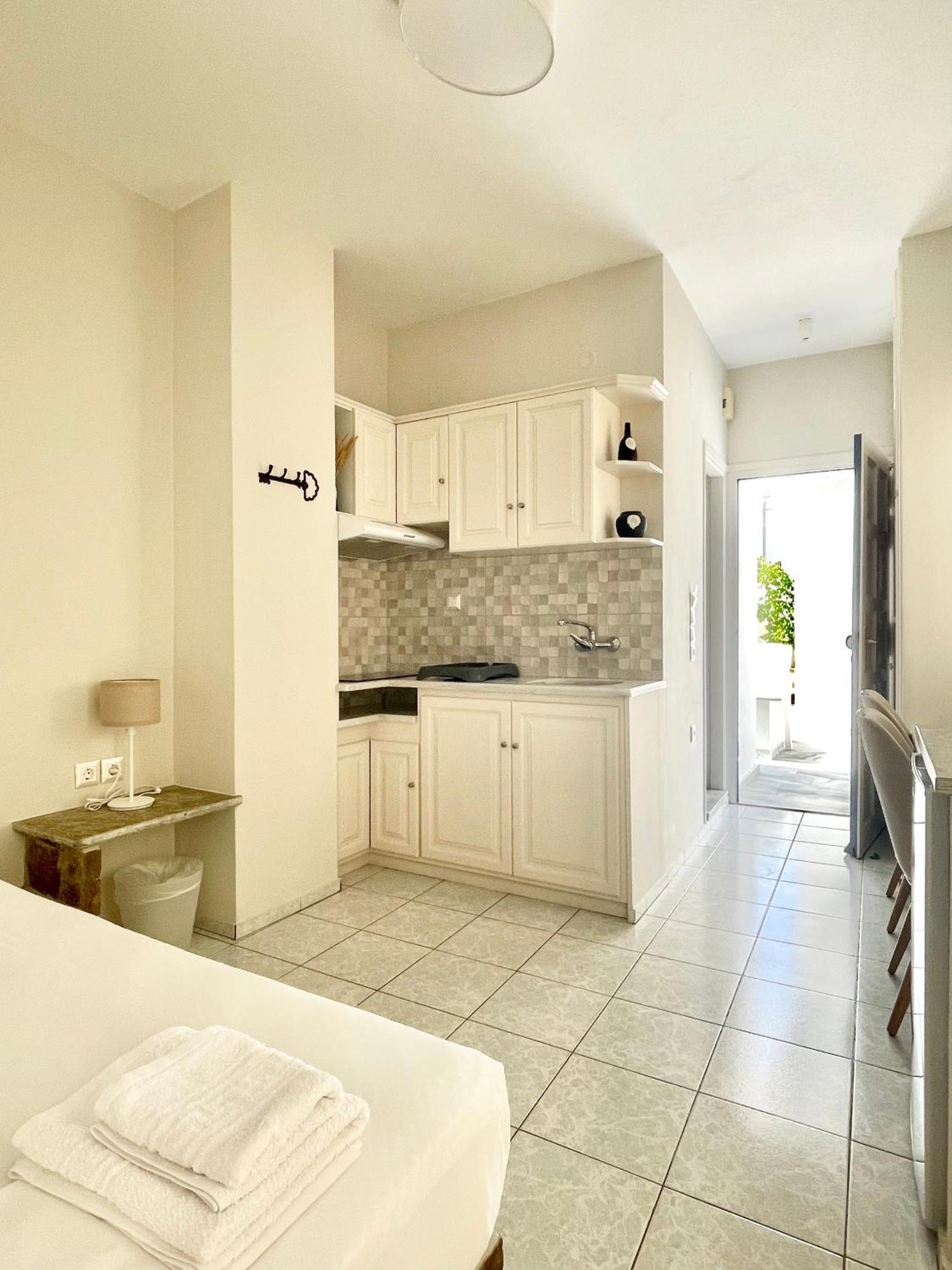 Manto Apartments Tinos Luaran gambar