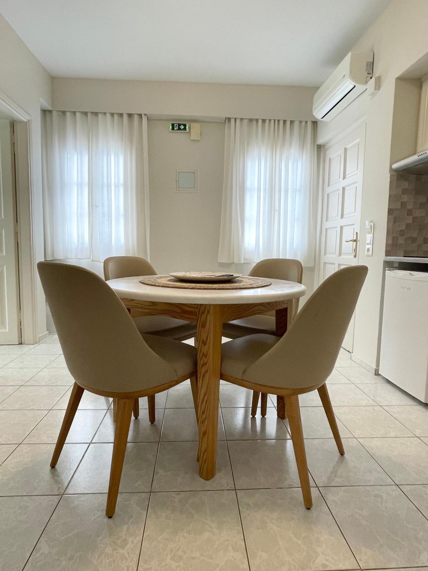 Manto Apartments Tinos Luaran gambar