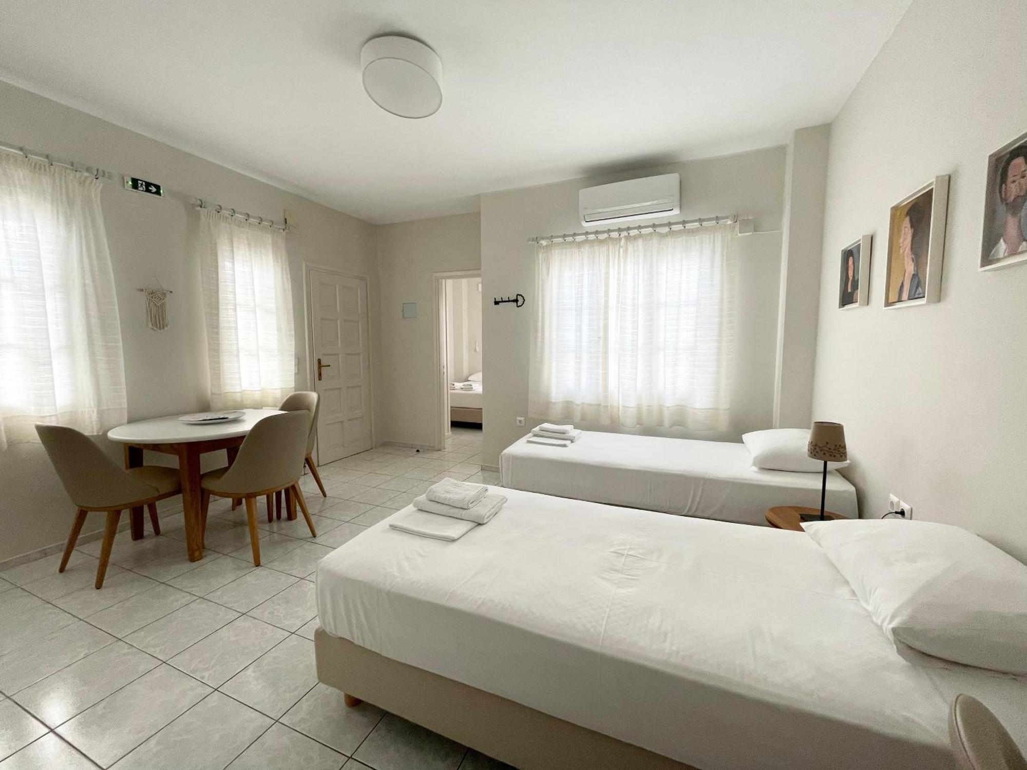 Manto Apartments Tinos Luaran gambar