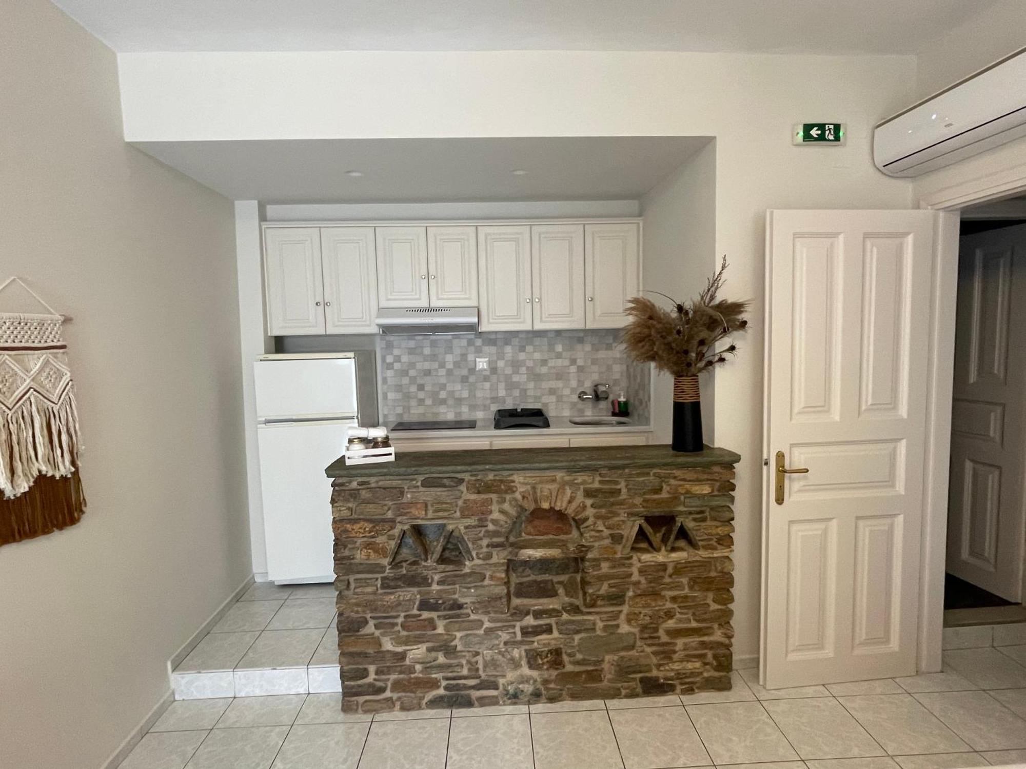 Manto Apartments Tinos Luaran gambar