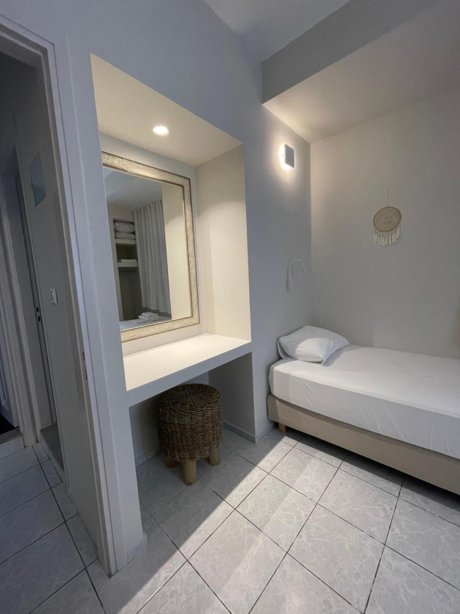 Manto Apartments Tinos Luaran gambar