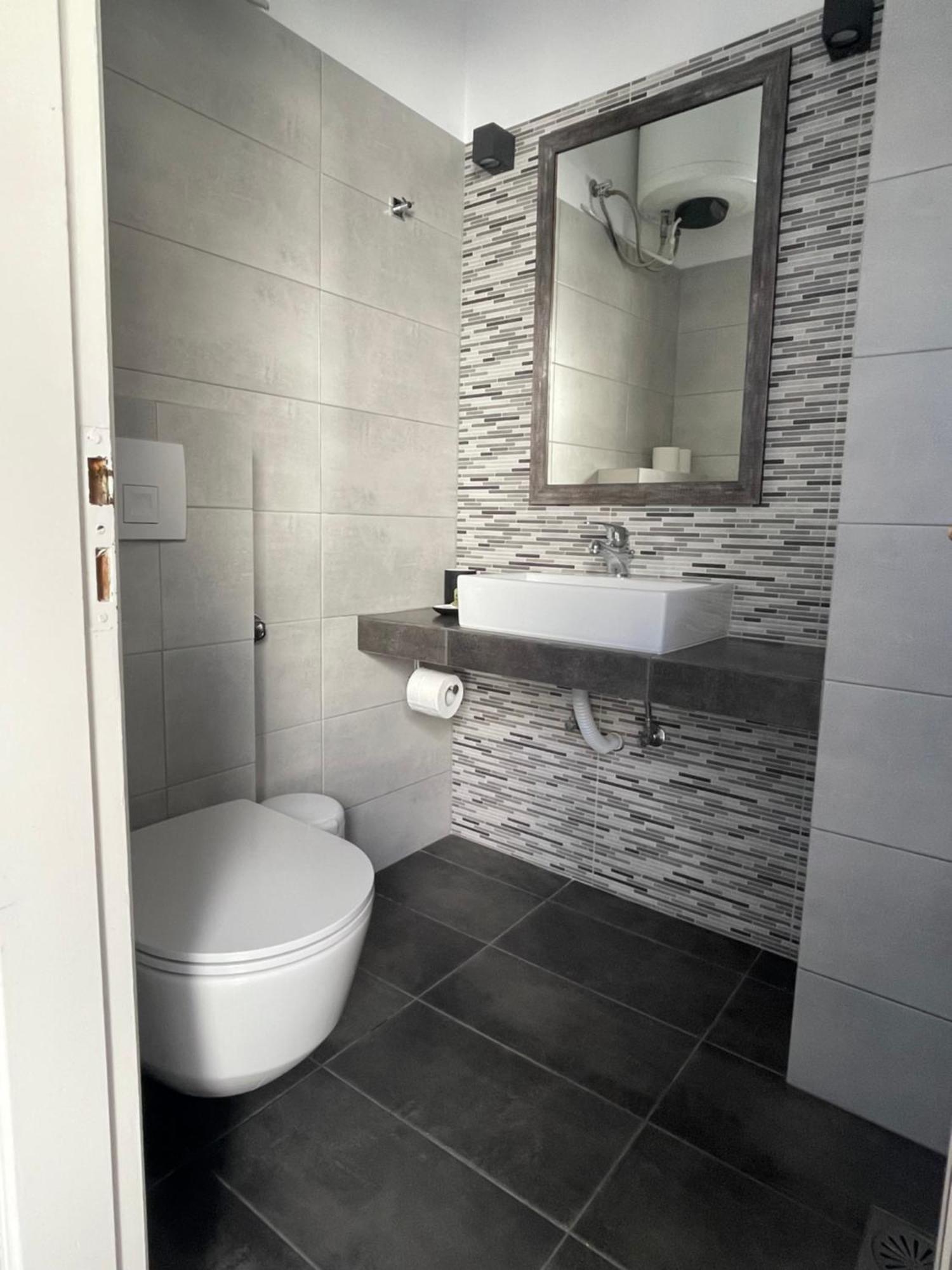 Manto Apartments Tinos Luaran gambar