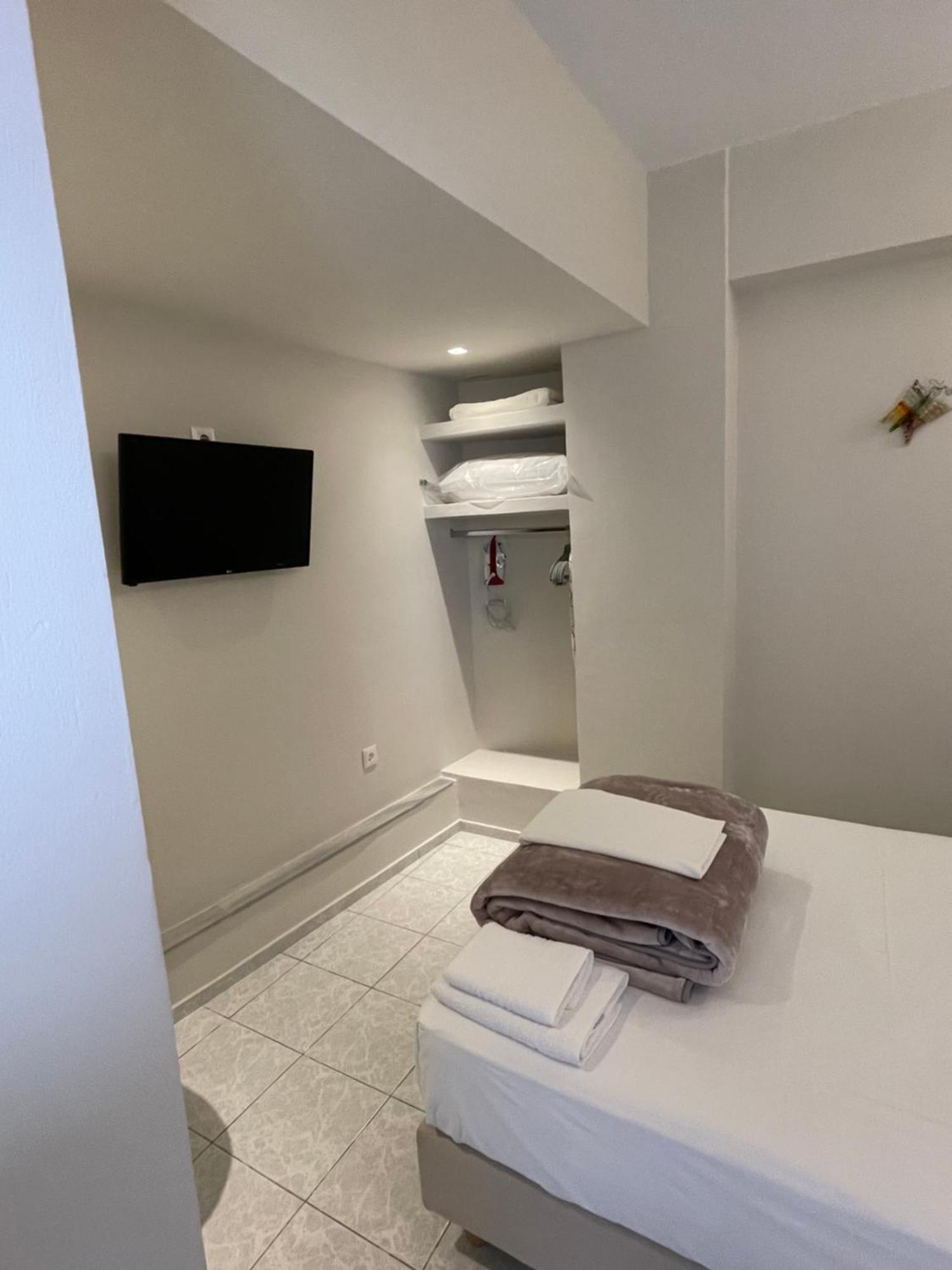 Manto Apartments Tinos Luaran gambar